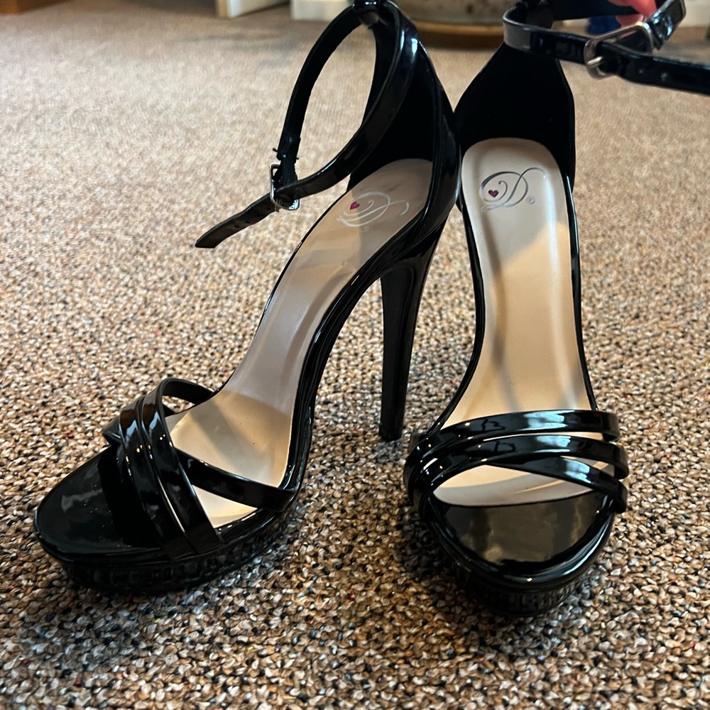 Black Open-Toed Heels - Size 6
